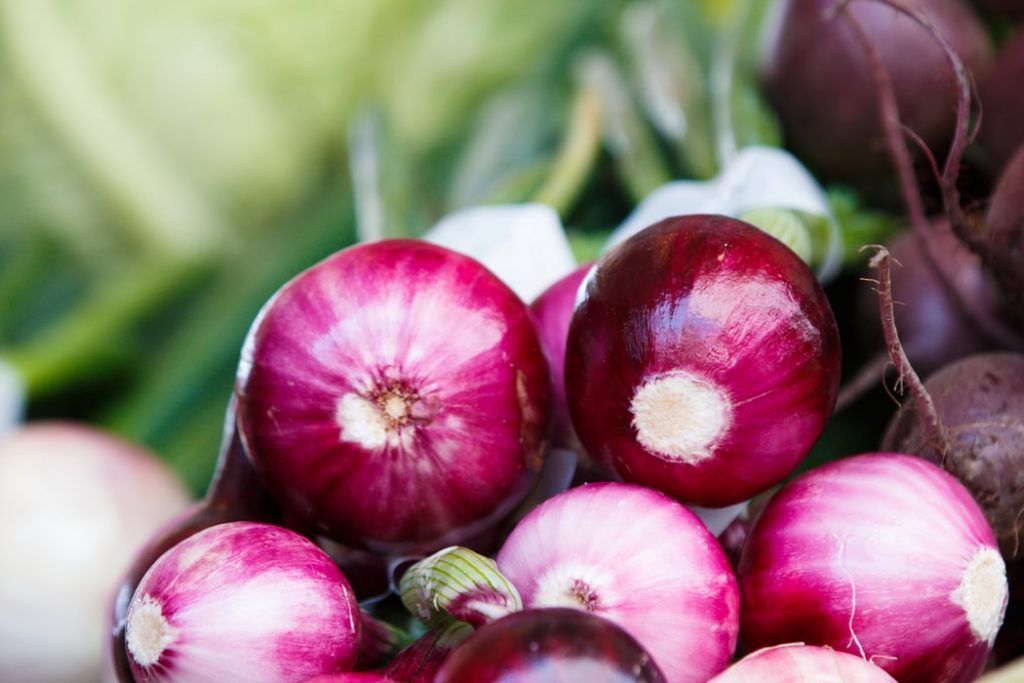 onion is reatiling above Rs 130 per kilogram in most of India